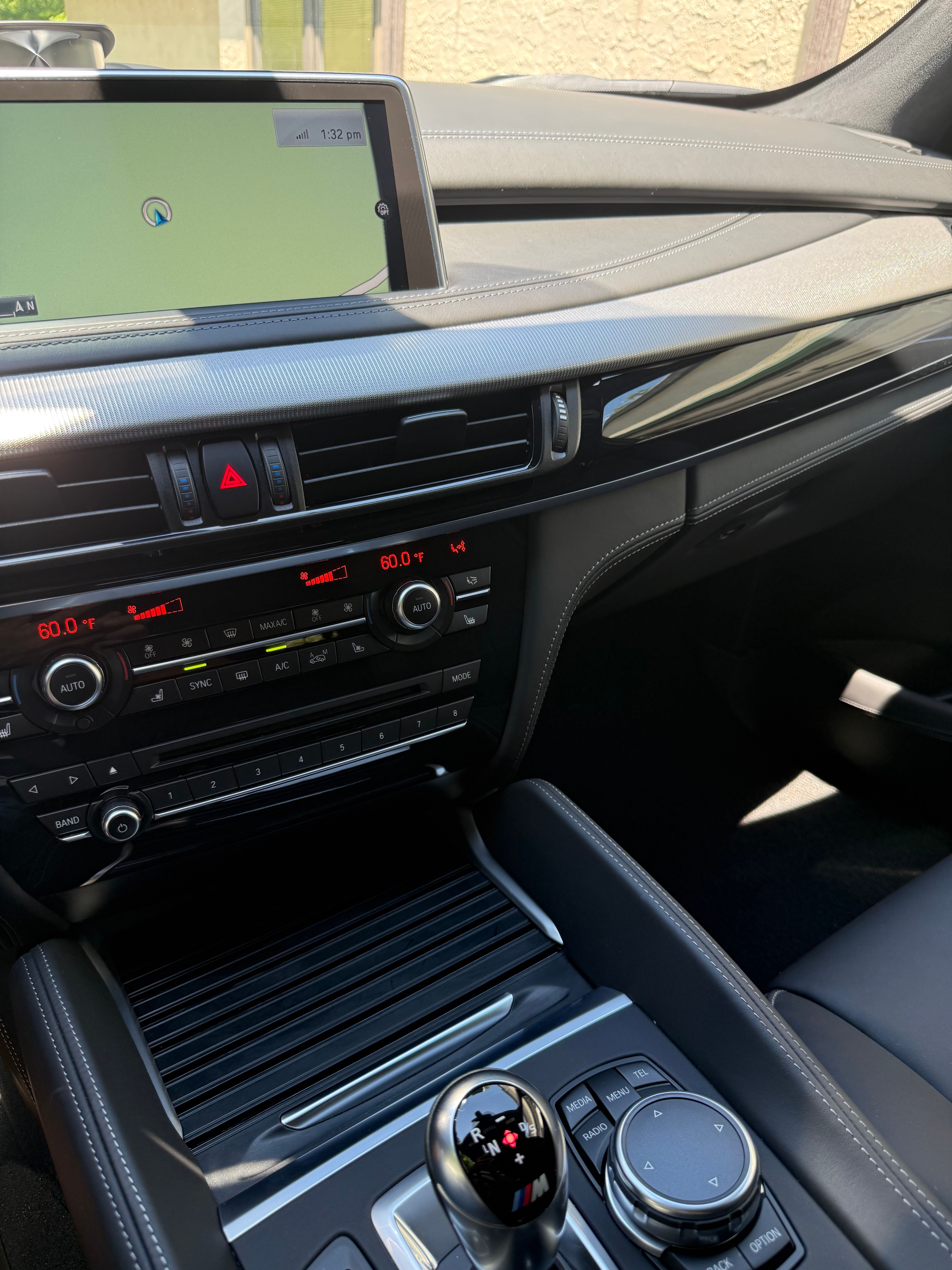 Used 2016 BMW X5 M AWD/4WD image 26