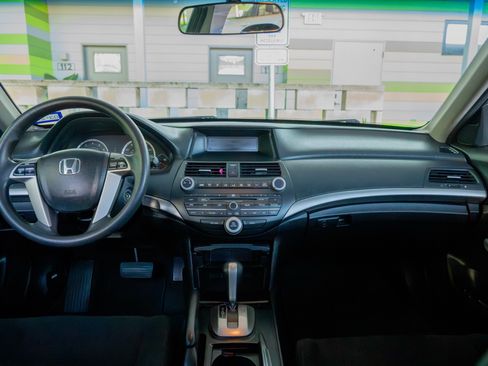 Used 2009 Honda Accord EX image 18