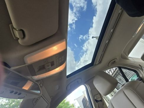 Used 2014 Mercedes-Benz C 250 Sedan image 9