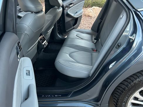 Used 2020 Toyota Avalon Limited w/ Advanced Safety Package FWD image 14