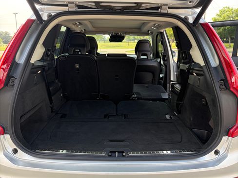 Used 2017 Volvo XC90 T6 Momentum w/ Vision Package AWD/4WD image 20