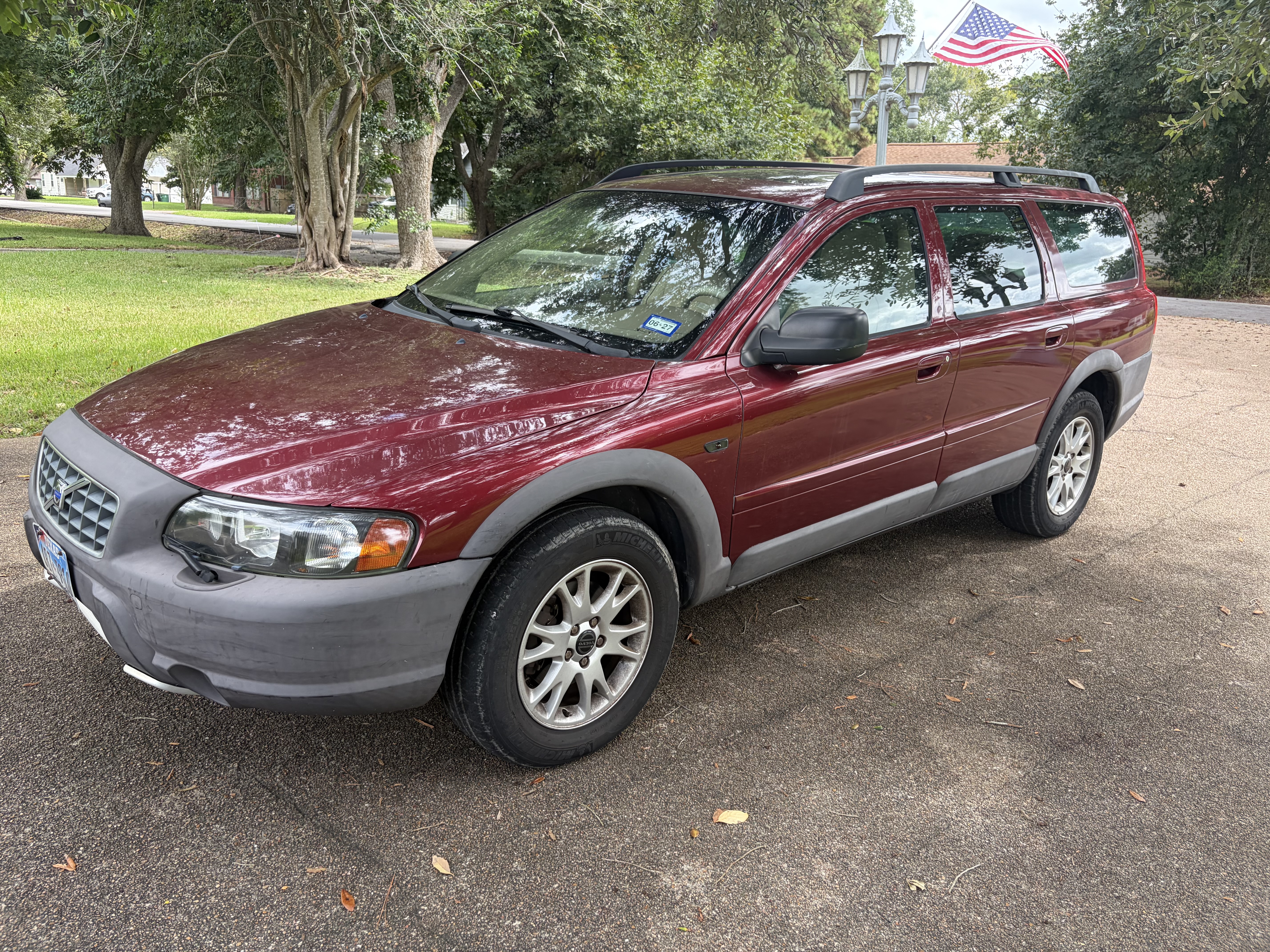 Used 2004 Volvo XC70 AWD/4WD image 5