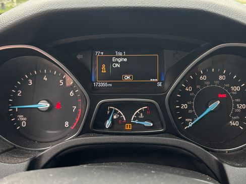 Used 2015 Ford Focus SE w/ SE Ecoboost Package FWD image 17