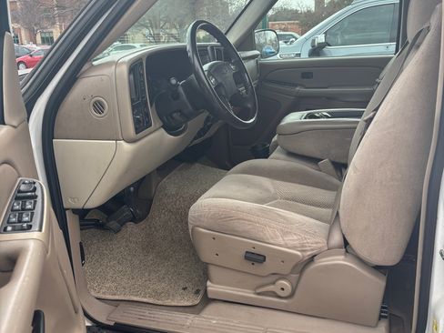 Used 2006 Chevrolet Avalanche Z71 w/ Preferred Equipment Group image 8