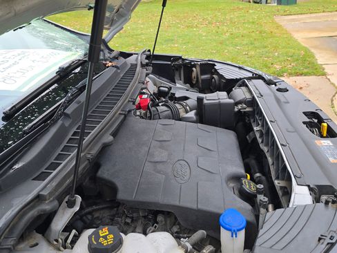 Used 2017 Ford Edge Titanium w/ Equipment Group 302A image 19