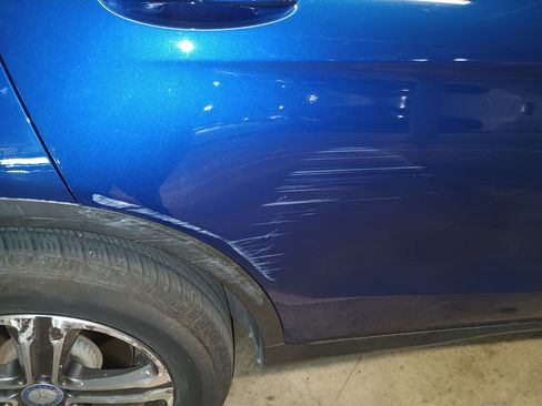 Used 2017 Mercedes-Benz GLC 300 300 Sport Utility 4D image 4