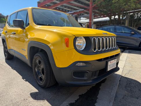 Used 2015 Jeep Renegade Sport w/ Power & Air Group image 17