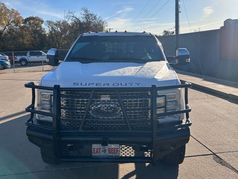 Used 2017 Ford F350 Platinum w/ FX4 Off-Road Package image 5