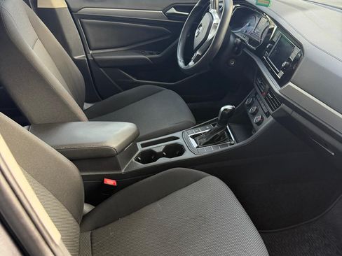 Used 2021 Volkswagen Jetta S w/ Driver Assistance Package FWD image 5