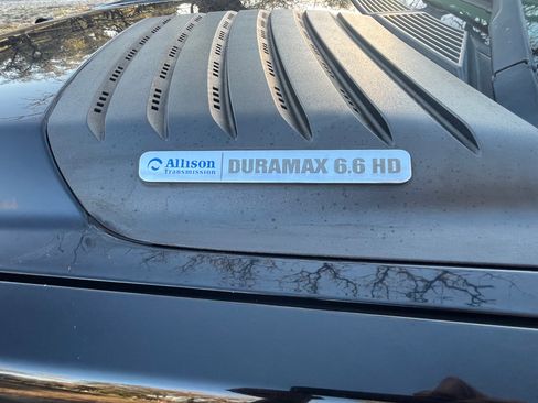 Used 2011 Chevrolet Silverado 2500 LTZ w/ LTZ Plus Package image 13