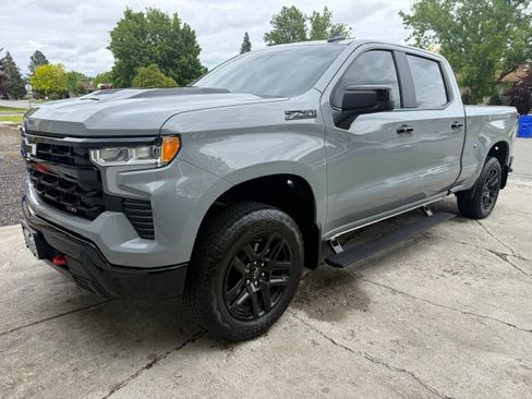 Used 2024 Chevrolet Silverado 1500 LT Trail Boss w/ Convenience Package II AWD/4WD image 1