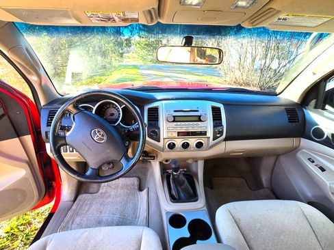 Used 2006 Toyota Tacoma 4x4 Access Cab V6 image 10