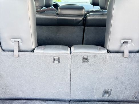 Used 2016 Nissan Pathfinder Platinum FWD image 6
