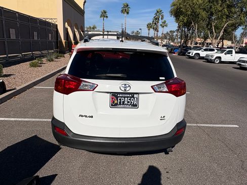 Used 2013 Toyota RAV4 LE image 17