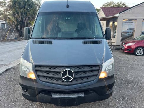 Used 2018 Mercedes-Benz Sprinter 2500 image 2