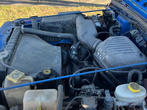 Used 1999 Jeep Wrangler SE image 12