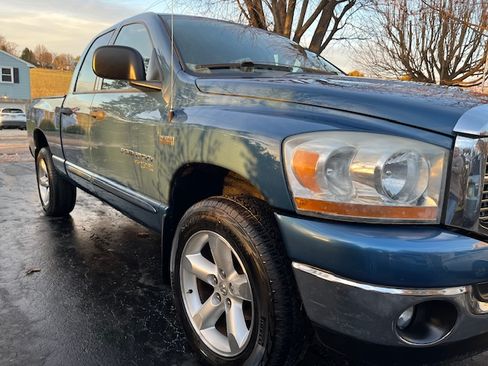 Used 2006 Dodge Ram 1500 Truck SLT w/ Quad Cab Big Horn Value Group image 2
