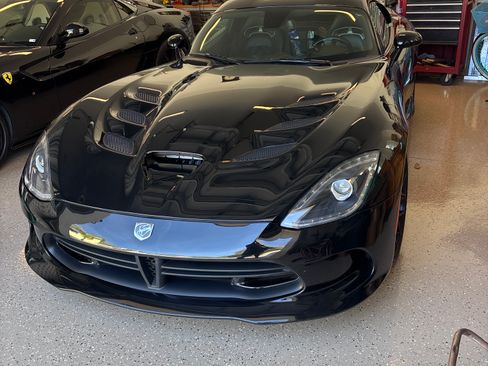 Used 2017 Dodge Viper SRT-10 image 10