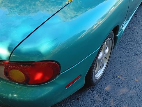 Used 2000 MAZDA MX-5 Miata LS image 10