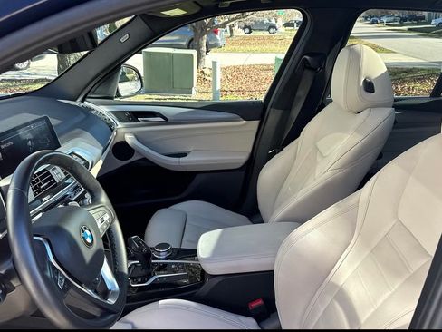 Used 2021 BMW X3 xDrive30i w/ Premium Package image 6