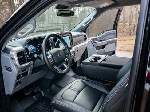 Used 2023 Ford F150 XLT w/ Equipment Group 301A Mid image 4