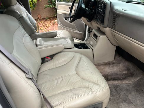 Used 2000 GMC Yukon SLT w/ SLT Marketing Opt Pkg image 8