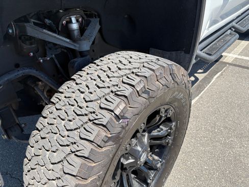 Used 2022 Chevrolet Silverado 2500 LT w/ Convenience Package AWD/4WD image 12