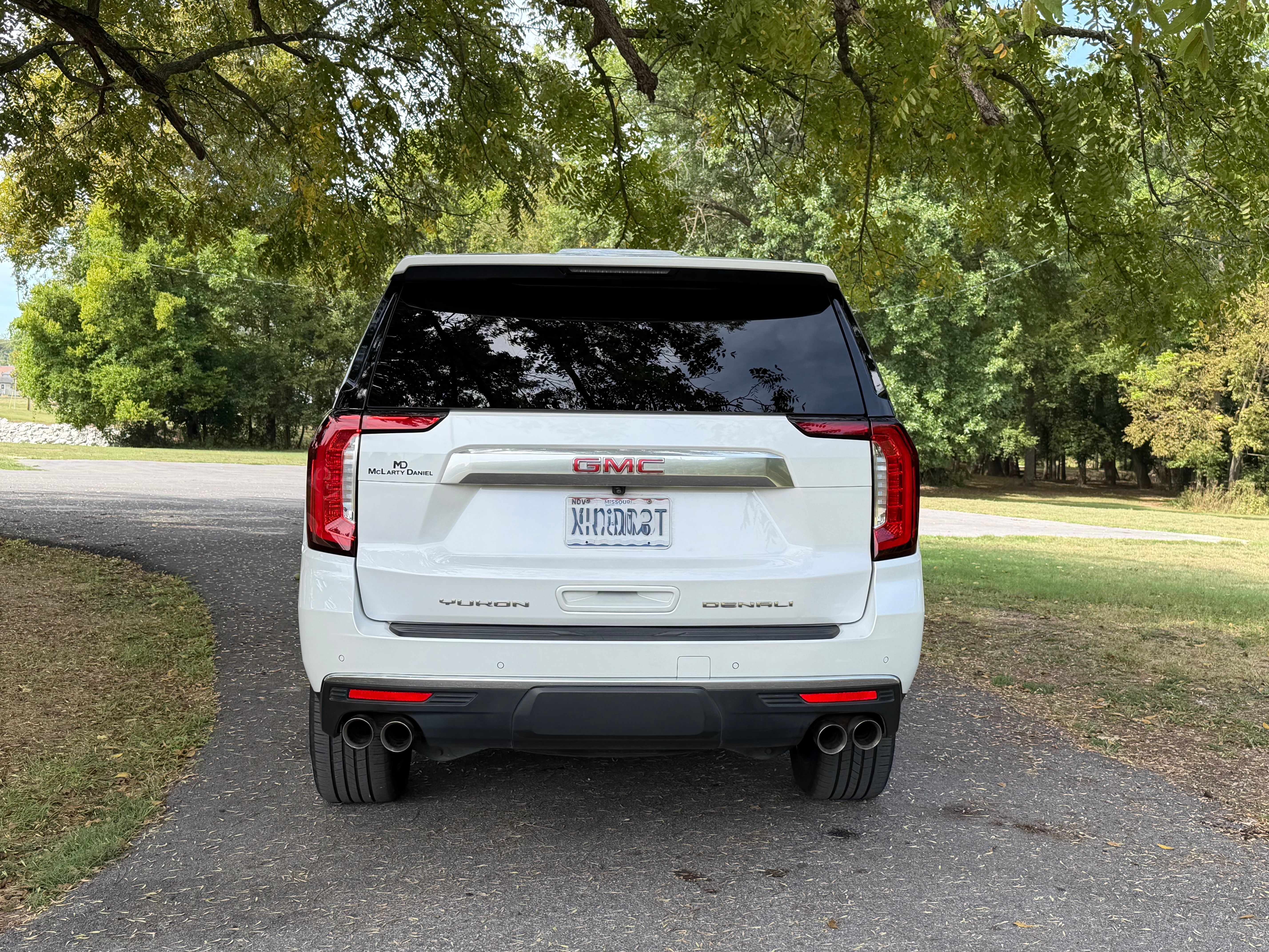 Used 2023 GMC Yukon Denali AWD/4WD image 5