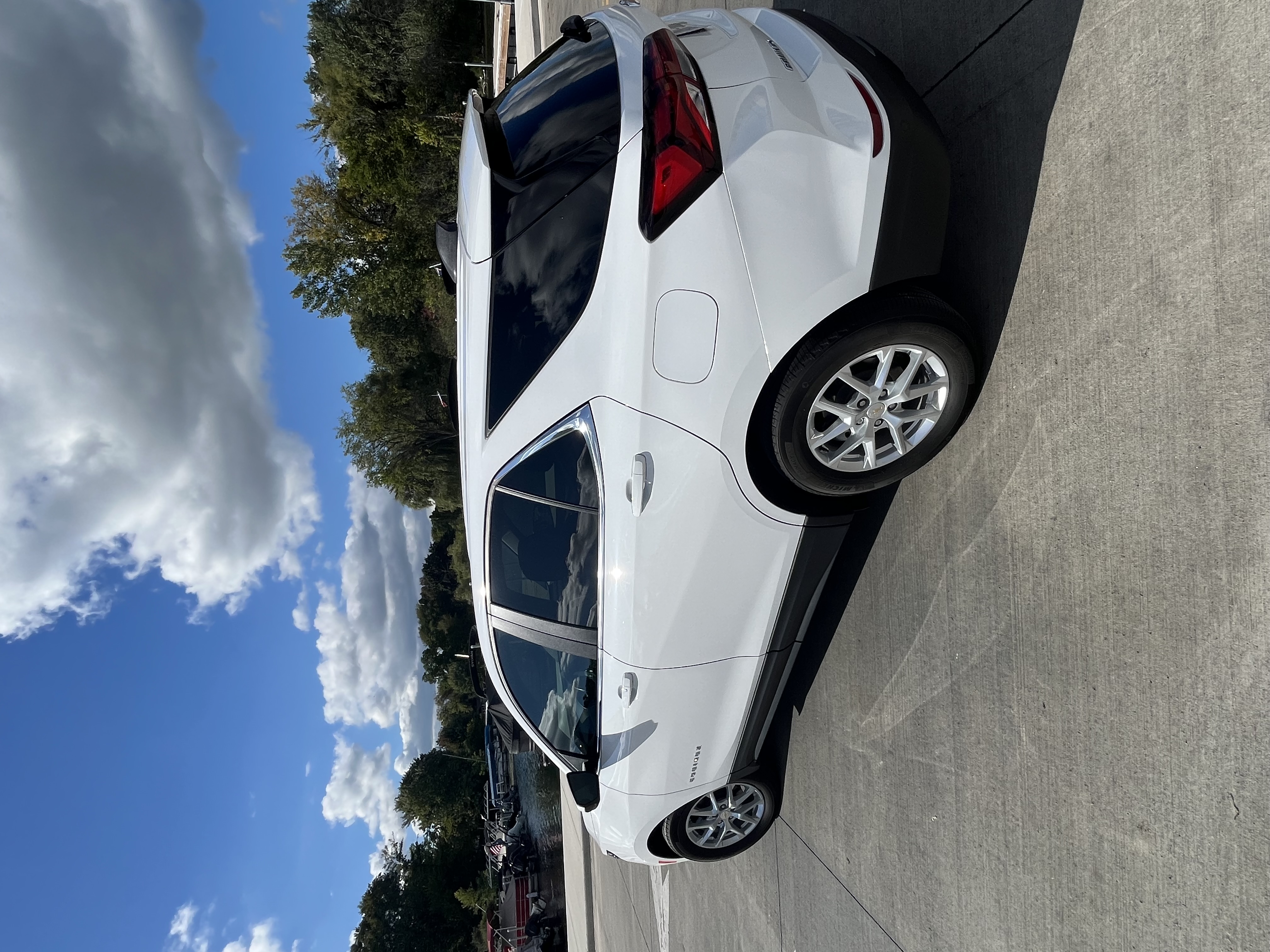 Used 2022 Chevrolet Equinox LT FWD image 4