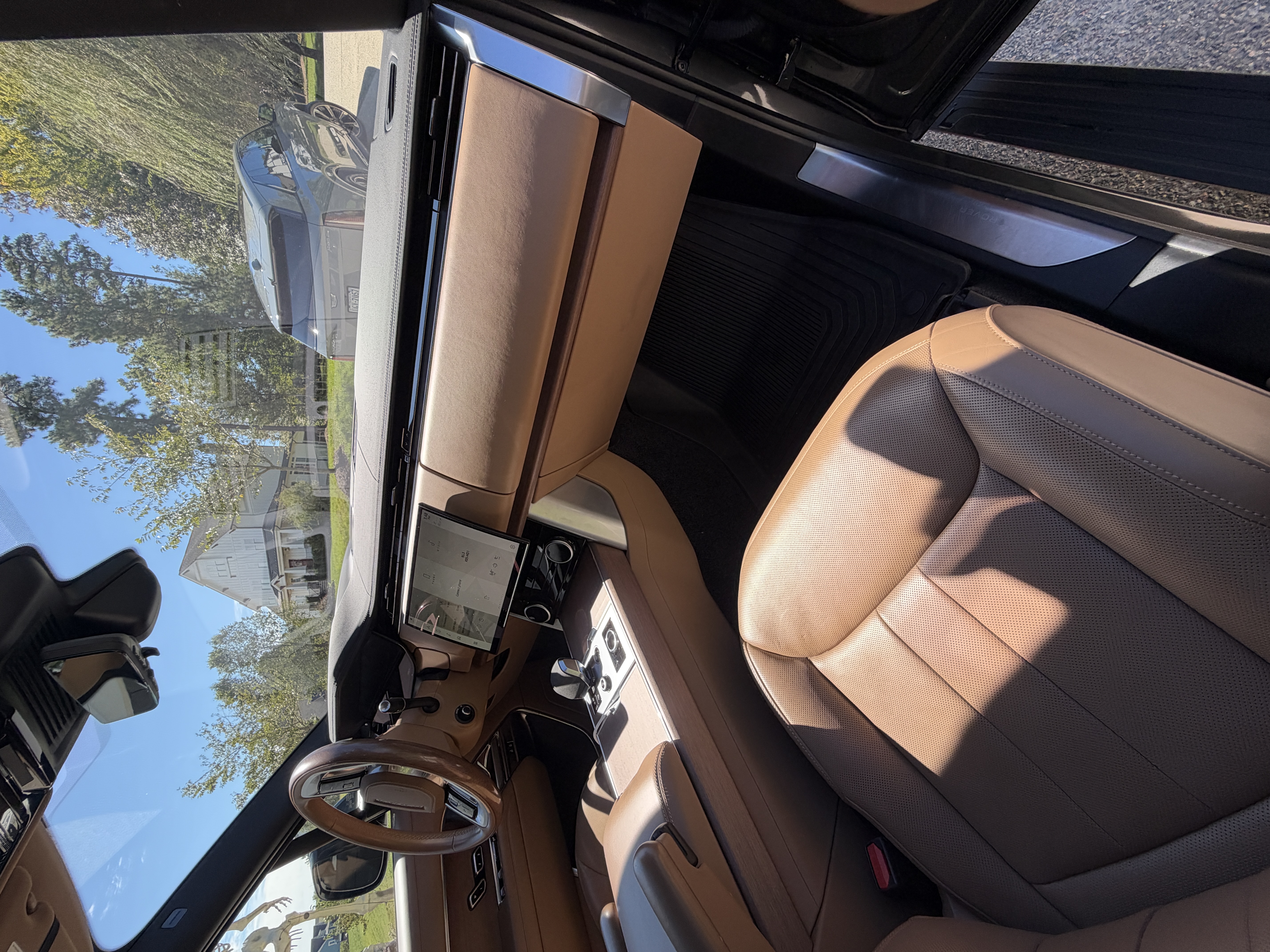Used 2023 Land Rover Range Rover SE AWD/4WD image 16
