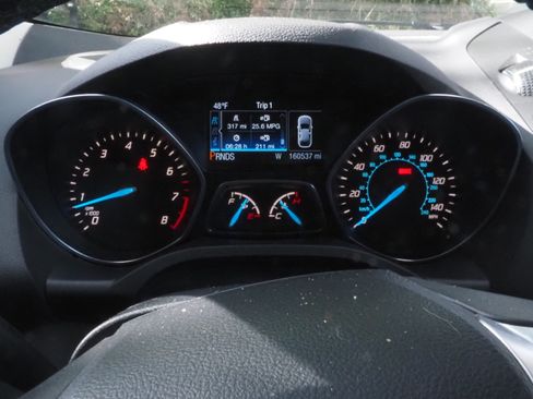 Used 2013 Ford Escape Titanium w/ Parking Technology Pkg image 3