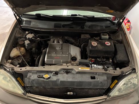 Used 2003 Lexus RX 300 4WD w/ Navigation System Value Pkg image 11