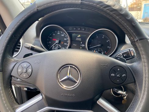 Used 2009 Mercedes-Benz ML 350 4MATIC image 27