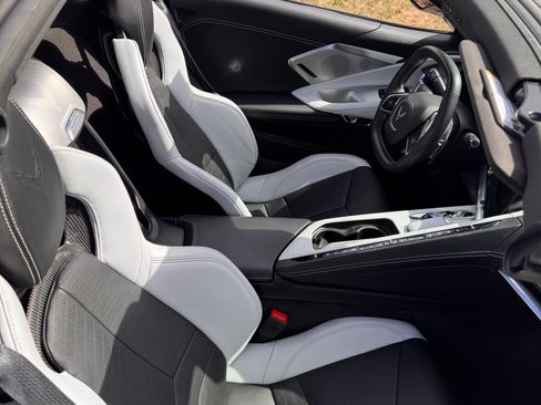 Used 2024 Chevrolet Corvette Stingray Preferred Cpe w/ Z51 Performance Package image 12