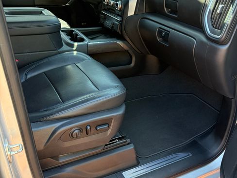 Used 2019 GMC Sierra 1500 SLT w/ SLT Premium Plus Package RWD image 8