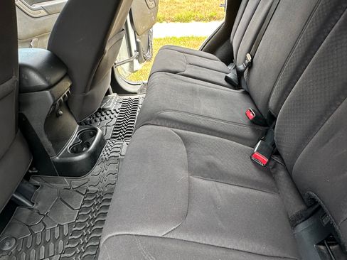 Used 2014 Jeep Wrangler Unlimited Sport w/ Quick Order Package 23S AWD/4WD image 21