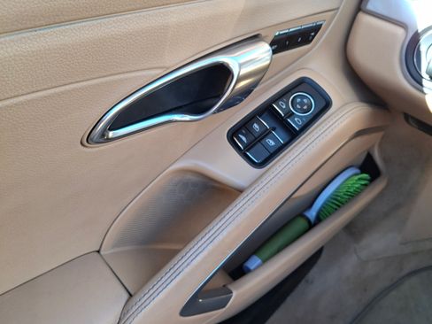 Used 2013 Porsche 911 Carrera 4 image 20