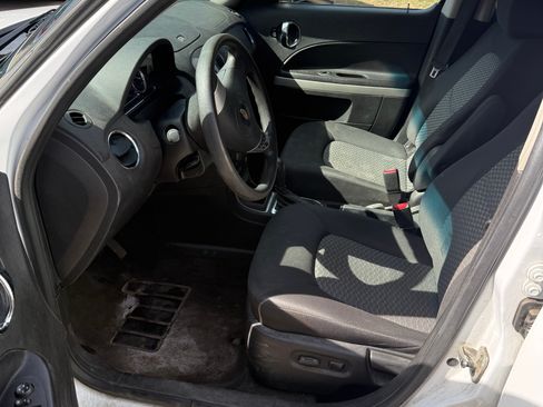 Used 2011 Chevrolet HHR LT image 15