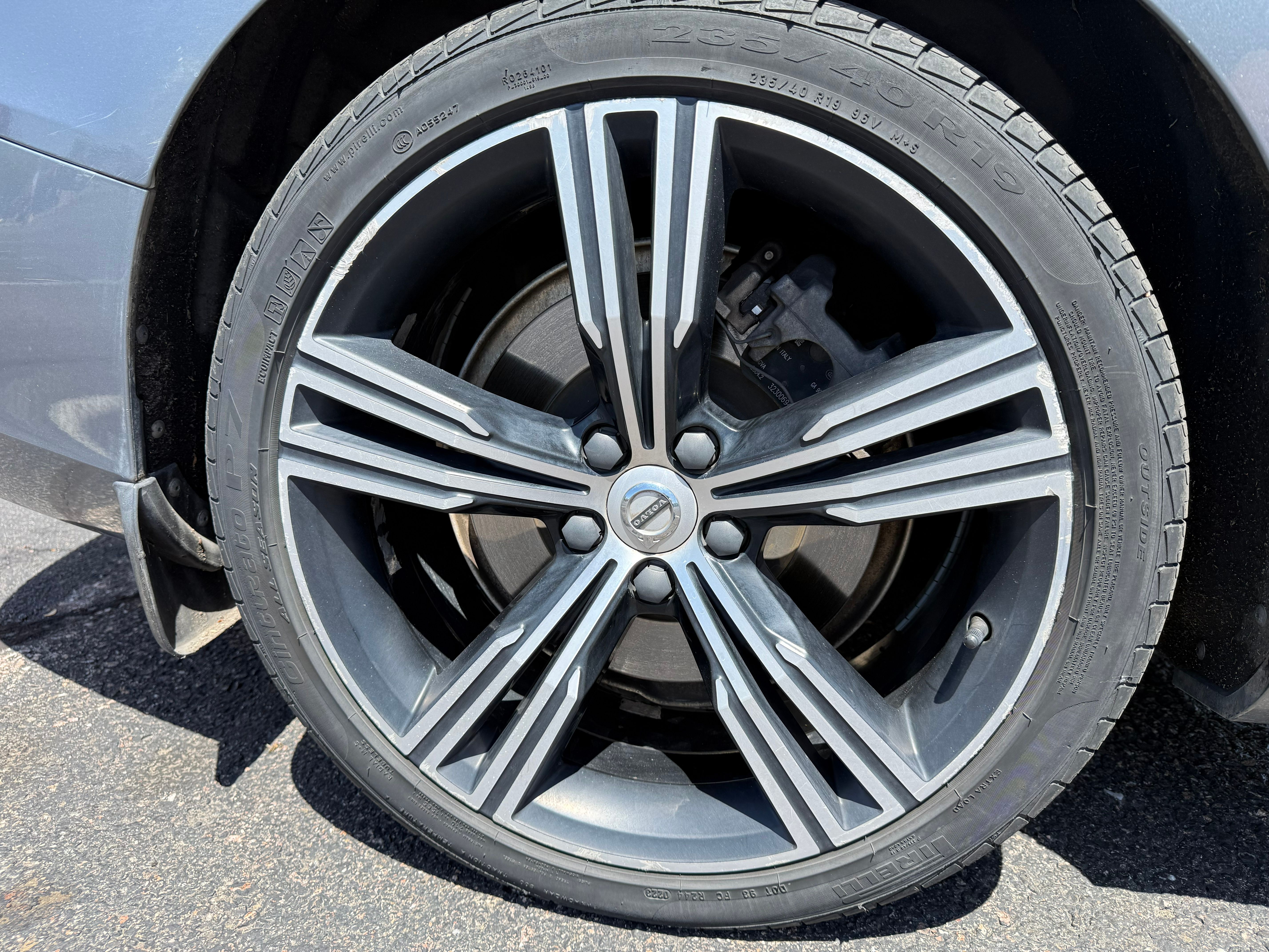 Used 2019 Volvo V60 T6 Inscription AWD/4WD image 28