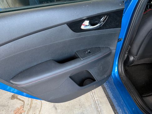 Used 2023 Kia Forte GT w/ GT2 Package image 4