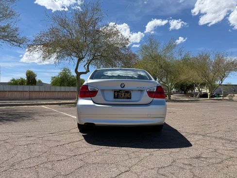 Used 2008 BMW 328i Sedan RWD image 4