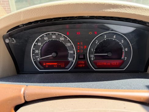 Used 2005 BMW 745Li RWD image 19
