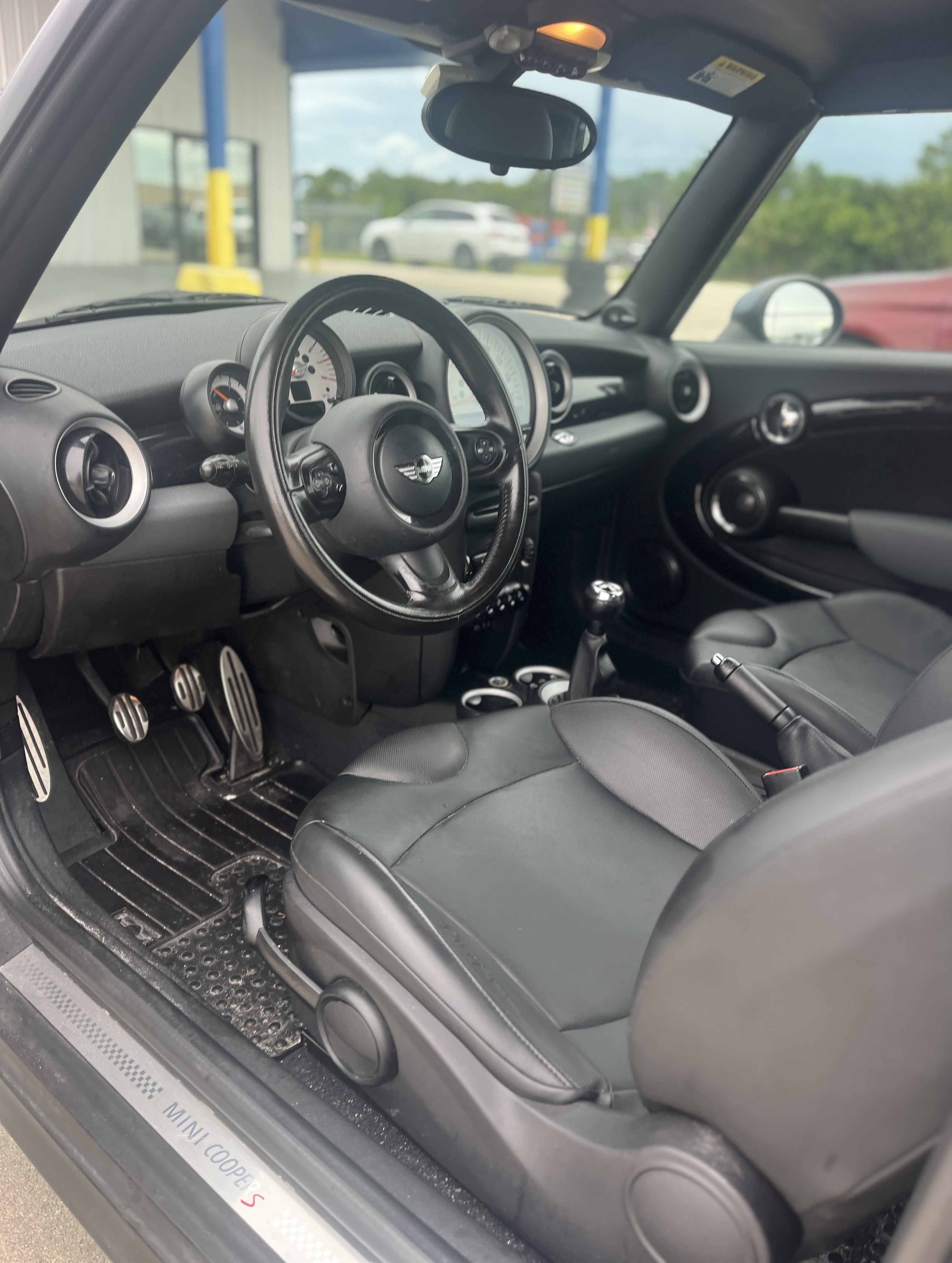 Used 2011 MINI Cooper S FWD image 7