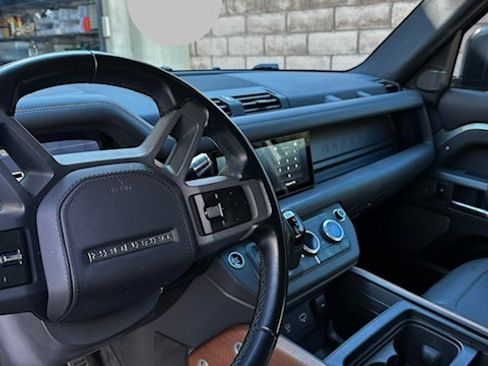 Used 2020 Land Rover Defender 110 X image 10