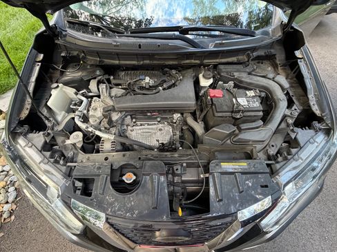 Used 2019 Nissan Rogue S AWD/4WD image 11