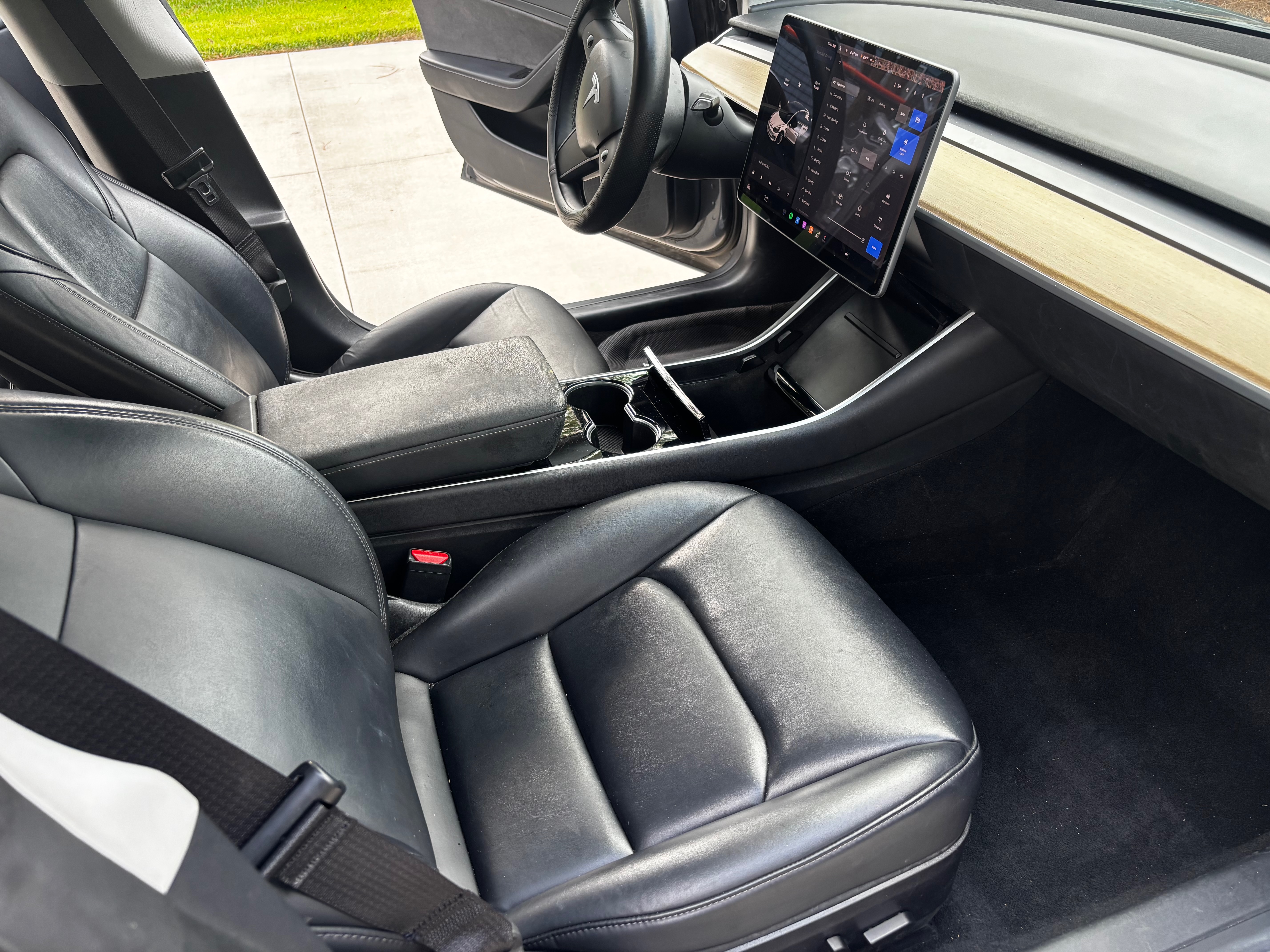 Used 2019 Tesla Model 3 Standard Range Plus RWD image 4