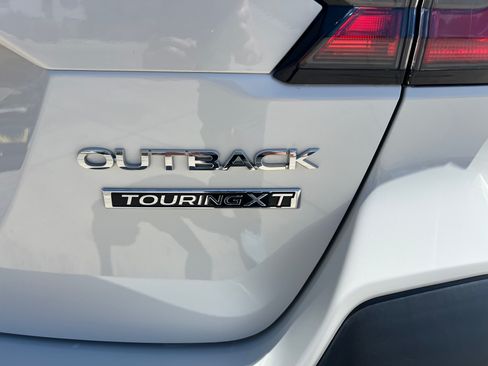Used 2022 Subaru Outback Touring XT AWD/4WD image 8
