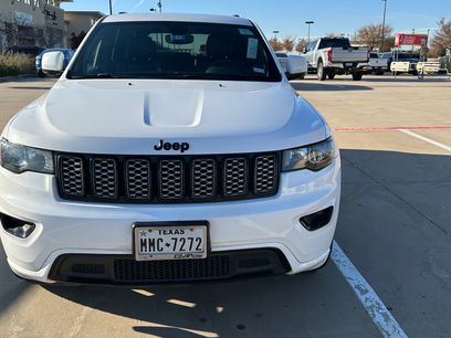 Used 2019 Jeep Grand Cherokee Altitude