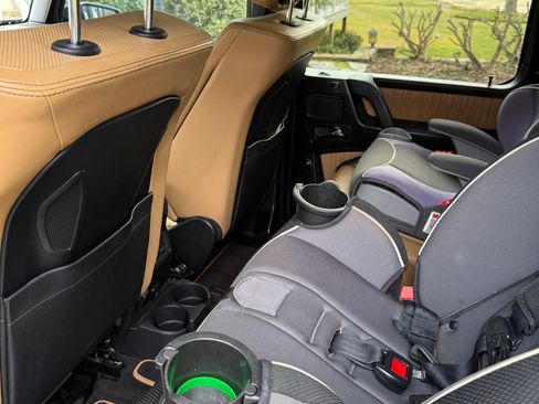 Used 2015 Mercedes-Benz G 550 image 11