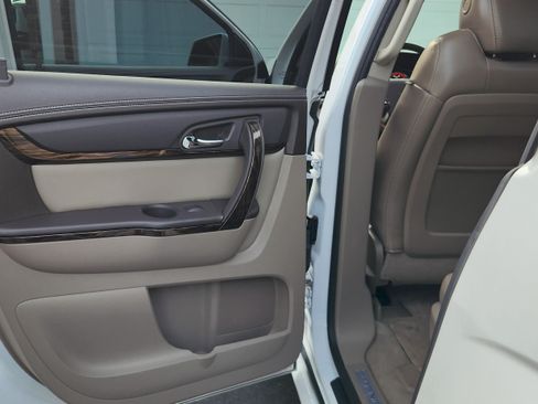 Used 2016 GMC Acadia Denali image 13